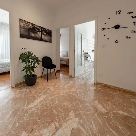 H11 Lux Ariston - Centro 公寓 圣雷默